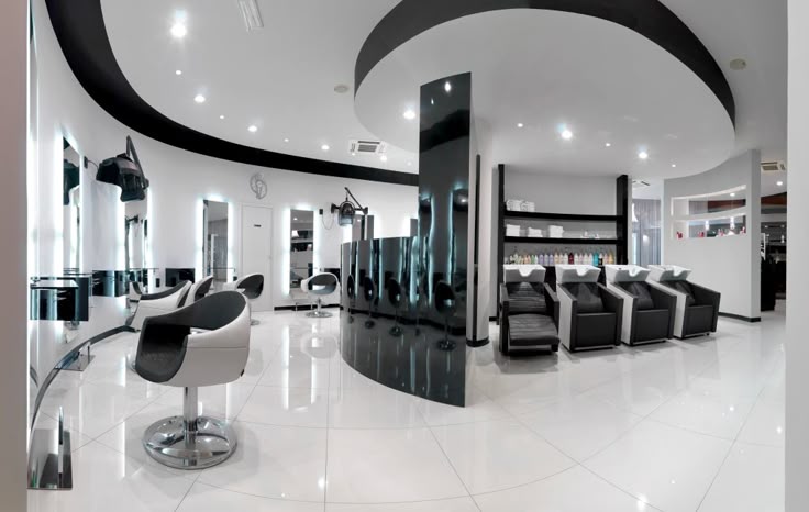 طراحی سالن زیبایی با ترکیب رنگ سیاه و سفید