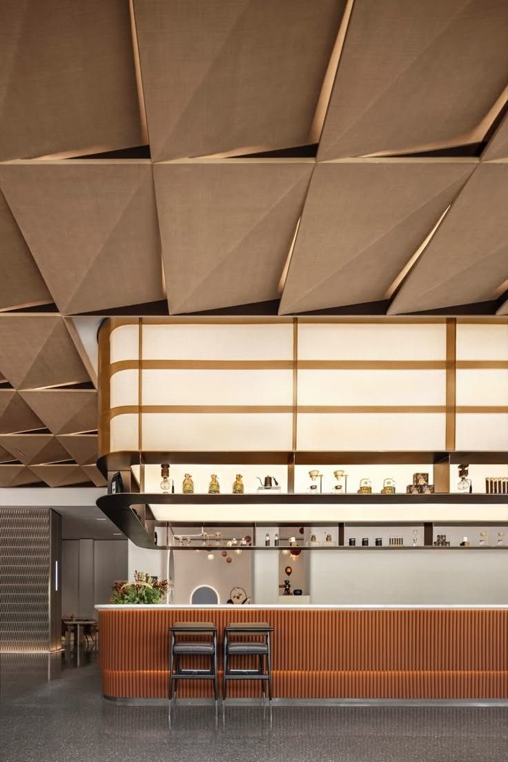 طراحی کافه رستوران مدرن با سقف جذاب